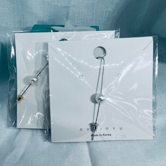 Golden Unique Faux Pearl Statement Bar Ear Cuff - Picture 5 of 8